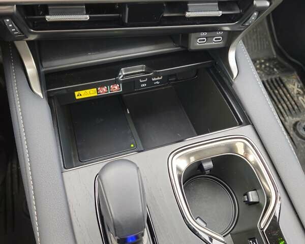 Сірий Лексус РХ, об'ємом двигуна 2.4 л та пробігом 14 тис. км за 51999 $, фото 16 на Automoto.ua