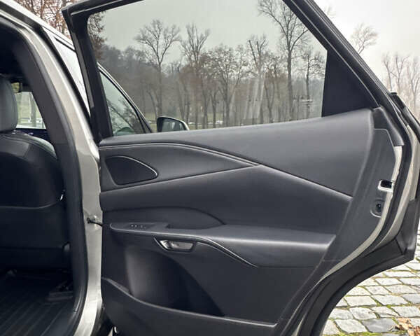 Серый Лексус РХ, объемом двигателя 2.39 л и пробегом 40 тыс. км за 63999 $, фото 28 на Automoto.ua