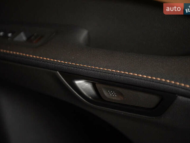 Серый Лексус РХ, объемом двигателя 2.5 л и пробегом 50 тыс. км за 75900 $, фото 62 на Automoto.ua