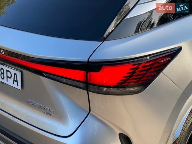 Серый Лексус РХ, объемом двигателя 2.5 л и пробегом 33 тыс. км за 63500 $, фото 50 на Automoto.ua