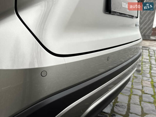 Серый Лексус РХ, объемом двигателя 2.39 л и пробегом 40 тыс. км за 63999 $, фото 128 на Automoto.ua