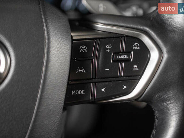 Серый Лексус РХ, объемом двигателя 2.5 л и пробегом 50 тыс. км за 75900 $, фото 42 на Automoto.ua