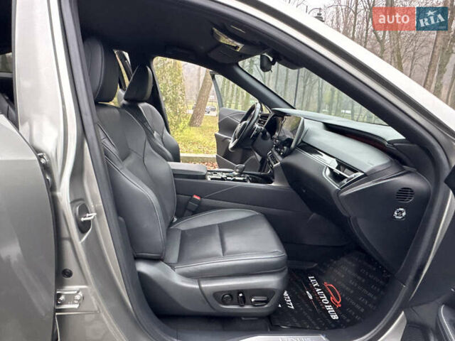 Серый Лексус РХ, объемом двигателя 2.39 л и пробегом 40 тыс. км за 63999 $, фото 33 на Automoto.ua