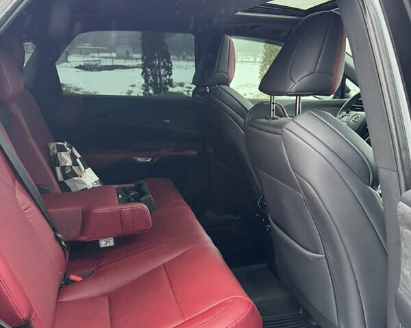 Сірий Лексус РХ, об'ємом двигуна 2.4 л та пробігом 22 тис. км за 65000 $, фото 32 на Automoto.ua