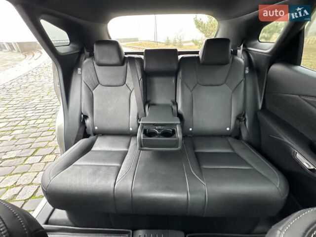 Серый Лексус РХ, объемом двигателя 2.39 л и пробегом 40 тыс. км за 63999 $, фото 99 на Automoto.ua