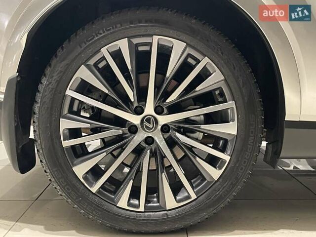 Серый Лексус РХ, объемом двигателя 2.5 л и пробегом 26 тыс. км за 82000 $, фото 52 на Automoto.ua