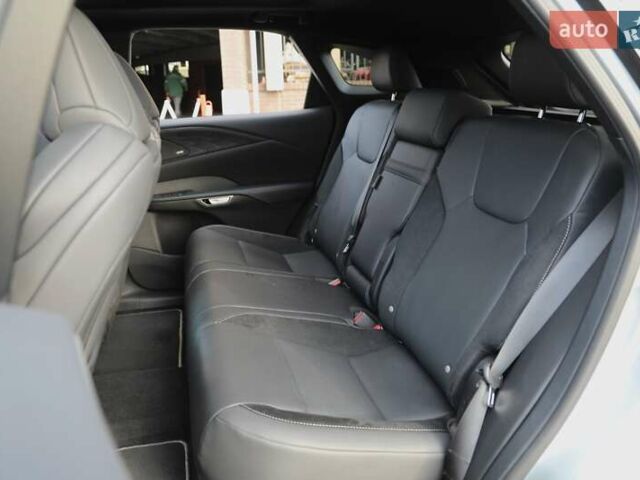 Сірий Лексус РХ, об'ємом двигуна 2.39 л та пробігом 16 тис. км за 77000 $, фото 12 на Automoto.ua