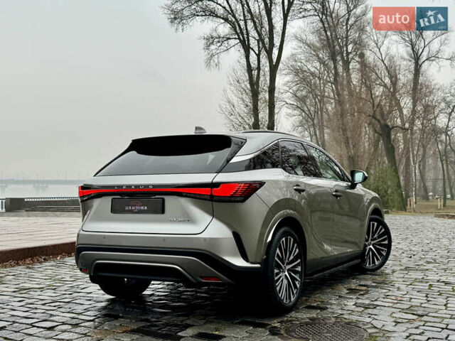 Серый Лексус РХ, объемом двигателя 2.39 л и пробегом 40 тыс. км за 63999 $, фото 88 на Automoto.ua