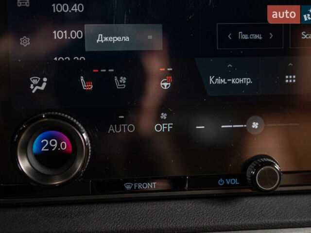 Серый Лексус РХ, объемом двигателя 2.5 л и пробегом 50 тыс. км за 75900 $, фото 45 на Automoto.ua