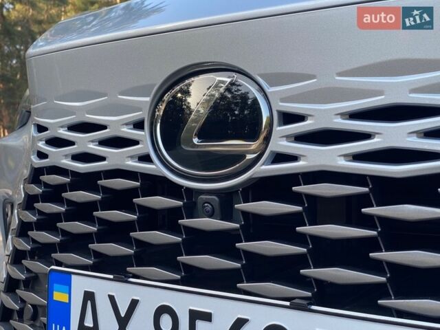 Серый Лексус РХ, объемом двигателя 2.5 л и пробегом 33 тыс. км за 63500 $, фото 63 на Automoto.ua