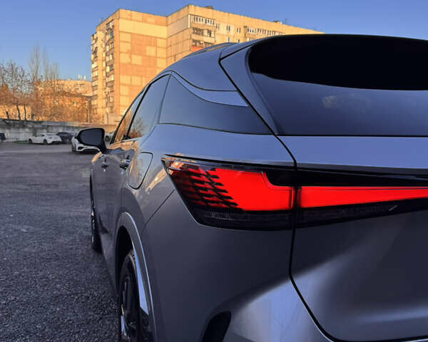 Серый Лексус РХ, объемом двигателя 2.49 л и пробегом 33 тыс. км за 68000 $, фото 6 на Automoto.ua