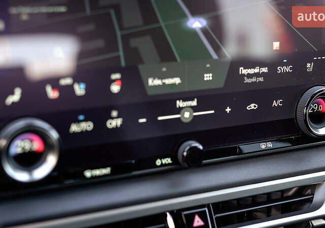 Серый Лексус РХ, объемом двигателя 2.5 л и пробегом 19 тыс. км за 82135 $, фото 31 на Automoto.ua