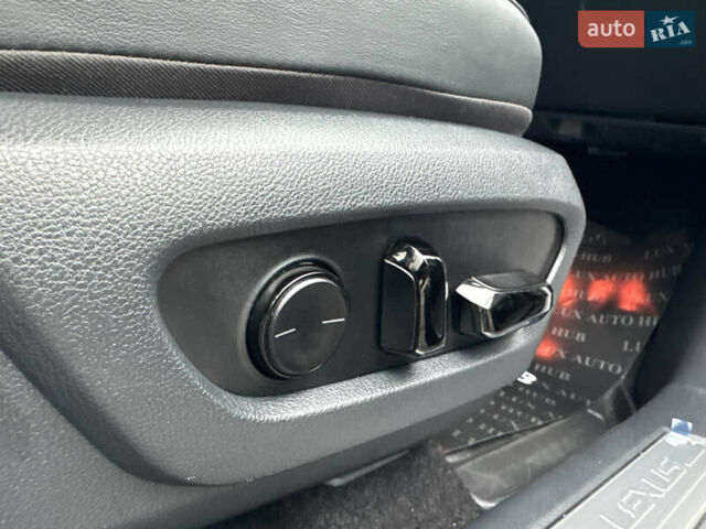 Серый Лексус РХ, объемом двигателя 2.39 л и пробегом 40 тыс. км за 63999 $, фото 110 на Automoto.ua