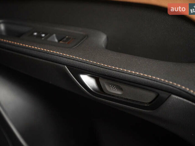 Серый Лексус РХ, объемом двигателя 2.5 л и пробегом 50 тыс. км за 75900 $, фото 29 на Automoto.ua