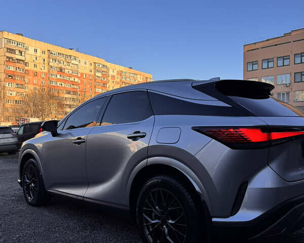 Серый Лексус РХ, объемом двигателя 2.49 л и пробегом 33 тыс. км за 68000 $, фото 7 на Automoto.ua