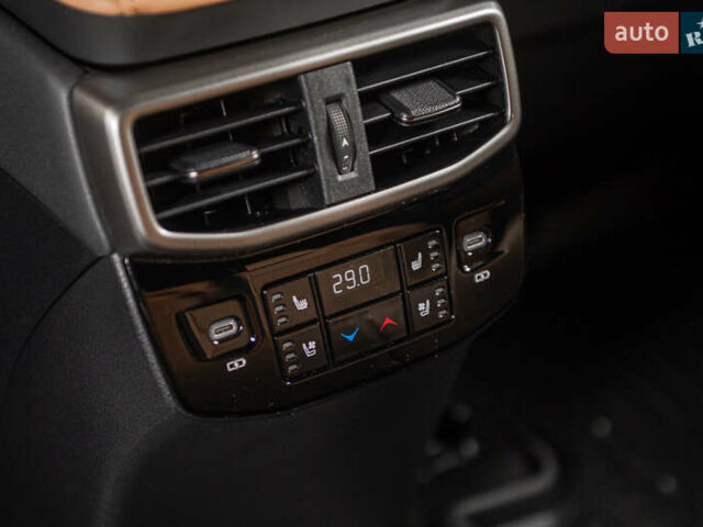 Серый Лексус РХ, объемом двигателя 2.5 л и пробегом 50 тыс. км за 75900 $, фото 64 на Automoto.ua