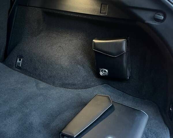 Сірий Лексус РХ, об'ємом двигуна 2.4 л та пробігом 50 тис. км за 66500 $, фото 12 на Automoto.ua