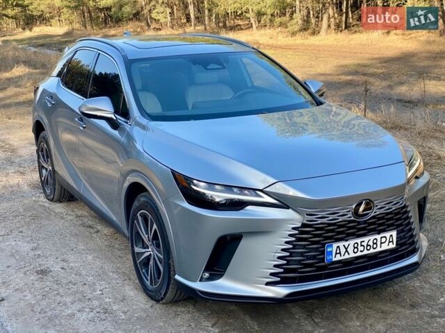 Серый Лексус РХ, объемом двигателя 2.5 л и пробегом 33 тыс. км за 63500 $, фото 5 на Automoto.ua