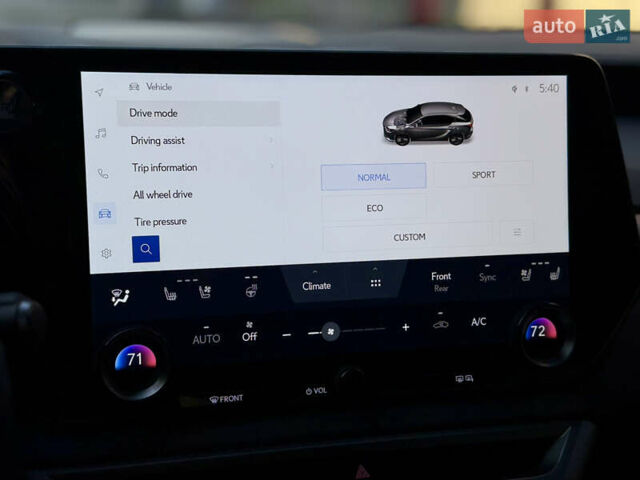 Серый Лексус РХ, объемом двигателя 2.4 л и пробегом 45 тыс. км за 64500 $, фото 27 на Automoto.ua