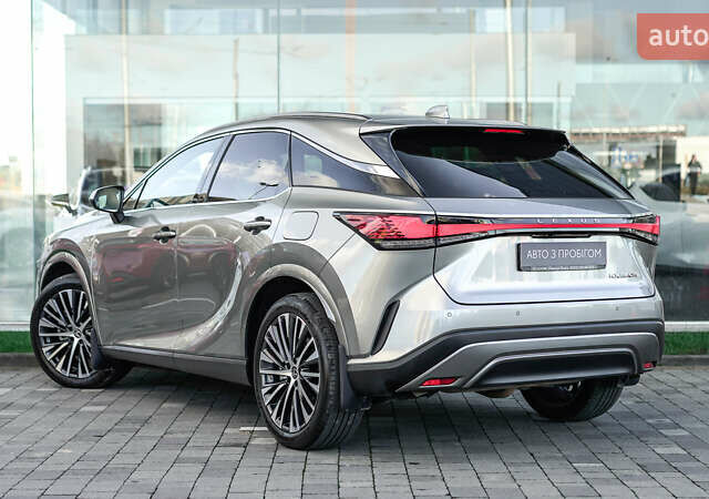 Серый Лексус РХ, объемом двигателя 2.5 л и пробегом 19 тыс. км за 82135 $, фото 1 на Automoto.ua