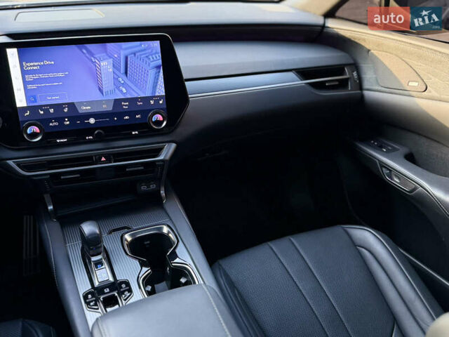 Серый Лексус РХ, объемом двигателя 2.4 л и пробегом 45 тыс. км за 64500 $, фото 21 на Automoto.ua