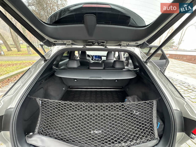 Серый Лексус РХ, объемом двигателя 2.39 л и пробегом 40 тыс. км за 63999 $, фото 102 на Automoto.ua