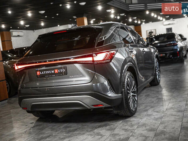 Серый Лексус РХ, объемом двигателя 2.5 л и пробегом 50 тыс. км за 75900 $, фото 24 на Automoto.ua