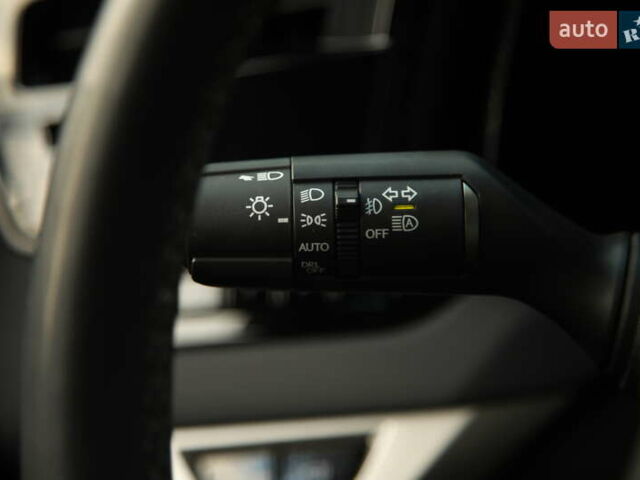 Сірий Лексус РХ, об'ємом двигуна 2.39 л та пробігом 16 тис. км за 77000 $, фото 31 на Automoto.ua