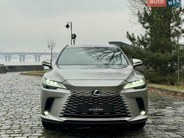 Серый Лексус РХ, объемом двигателя 2.39 л и пробегом 40 тыс. км за 63999 $, фото 1 на Automoto.ua