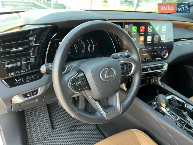 Сірий Лексус РХ, об'ємом двигуна 2.39 л та пробігом 20 тис. км за 70500 $, фото 24 на Automoto.ua