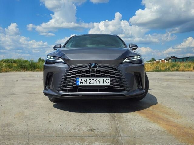 Сірий Лексус РХ, об'ємом двигуна 2.4 л та пробігом 15 тис. км за 47999 $, фото 1 на Automoto.ua