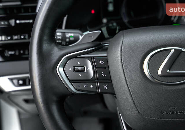 Серый Лексус РХ, объемом двигателя 2.5 л и пробегом 19 тыс. км за 82135 $, фото 20 на Automoto.ua