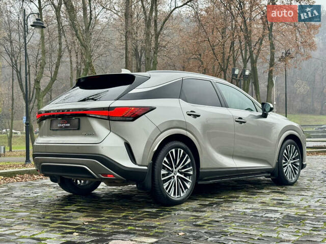 Серый Лексус РХ, объемом двигателя 2.39 л и пробегом 40 тыс. км за 63999 $, фото 162 на Automoto.ua