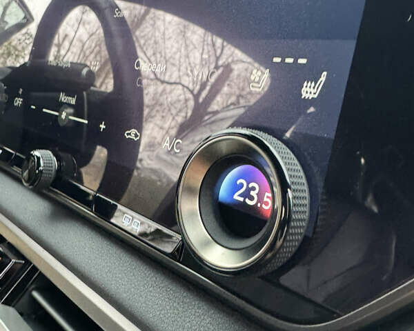 Серый Лексус РХ, объемом двигателя 2.39 л и пробегом 40 тыс. км за 63999 $, фото 61 на Automoto.ua