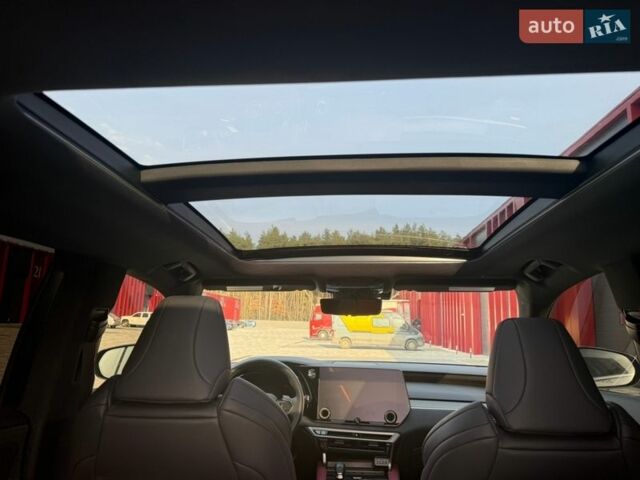 Сірий Лексус РХ, об'ємом двигуна 2.39 л та пробігом 50 тис. км за 76500 $, фото 22 на Automoto.ua