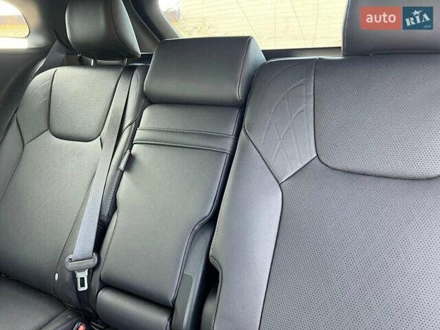 Сірий Лексус РХ, об'ємом двигуна 2.4 л та пробігом 50 тис. км за 55500 $, фото 55 на Automoto.ua