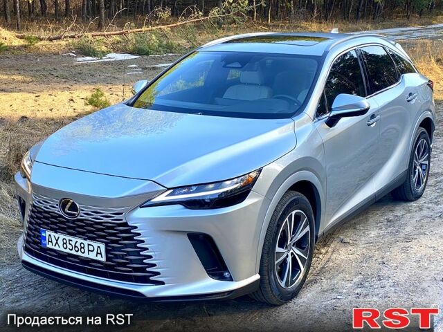Серый Лексус РХ, объемом двигателя 2.5 л и пробегом 33 тыс. км за 63500 $, фото 1 на Automoto.ua