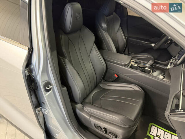 Серый Лексус РХ, объемом двигателя 2.39 л и пробегом 45 тыс. км за 64990 $, фото 33 на Automoto.ua