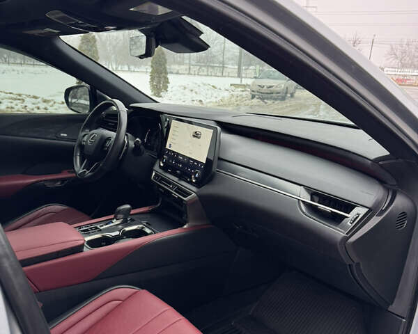 Сірий Лексус РХ, об'ємом двигуна 2.4 л та пробігом 22 тис. км за 65000 $, фото 33 на Automoto.ua