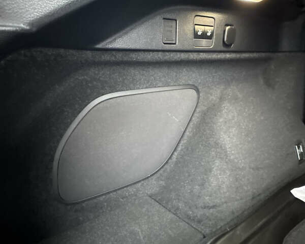 Серый Лексус РХ, объемом двигателя 2.39 л и пробегом 40 тыс. км за 63999 $, фото 51 на Automoto.ua