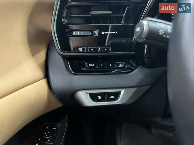 Серый Лексус РХ, объемом двигателя 2.5 л и пробегом 50 тыс. км за 74999 $, фото 14 на Automoto.ua