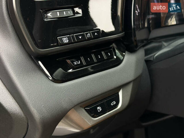 Сірий Лексус РХ, об'ємом двигуна 2.39 л та пробігом 32 тис. км за 56500 $, фото 26 на Automoto.ua