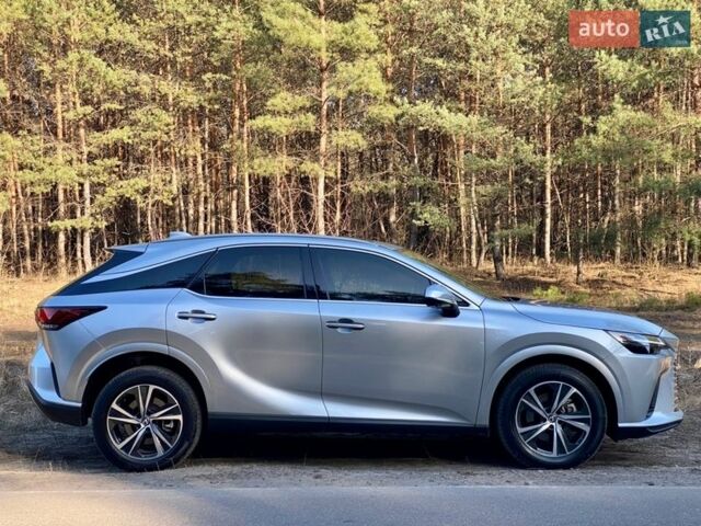Серый Лексус РХ, объемом двигателя 2.5 л и пробегом 33 тыс. км за 63500 $, фото 7 на Automoto.ua
