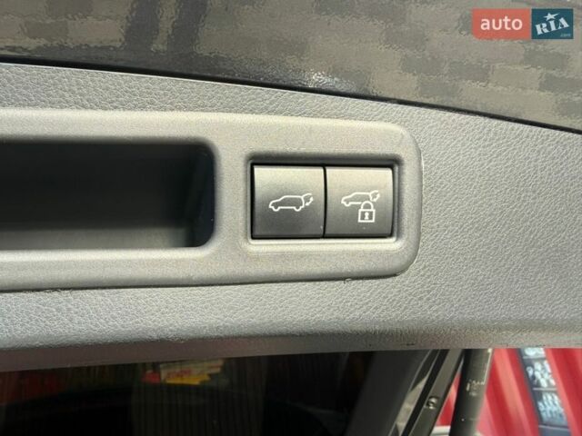 Сірий Лексус РХ, об'ємом двигуна 2.39 л та пробігом 50 тис. км за 76500 $, фото 30 на Automoto.ua