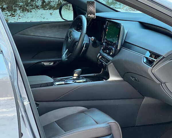 Сірий Лексус РХ, об'ємом двигуна 2.49 л та пробігом 59 тис. км за 63000 $, фото 10 на Automoto.ua