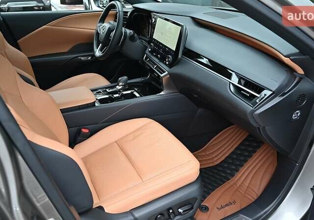 Серый Лексус РХ, объемом двигателя 2.4 л и пробегом 18 тыс. км за 64769 $, фото 5 на Automoto.ua