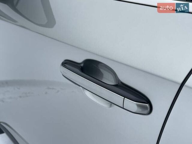 Серый Лексус РХ, объемом двигателя 2.5 л и пробегом 26 тыс. км за 82000 $, фото 9 на Automoto.ua