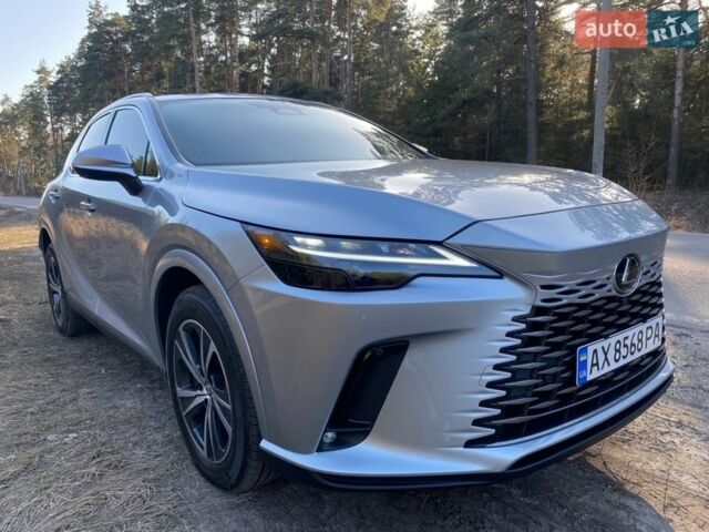 Серый Лексус РХ, объемом двигателя 2.5 л и пробегом 33 тыс. км за 63500 $, фото 65 на Automoto.ua