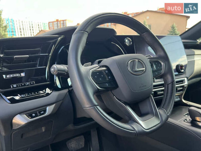 Лексус РХ 2023 в Днепре (Днепропетровске) на Automoto.ua Серый Лексус РХ, объемом двигателя 2.4 л и пробегом 50 тыс. км за 56000 $, фото 57 на Automoto.ua