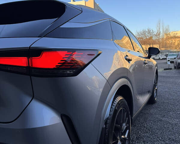 Серый Лексус РХ, объемом двигателя 2.49 л и пробегом 33 тыс. км за 68000 $, фото 4 на Automoto.ua